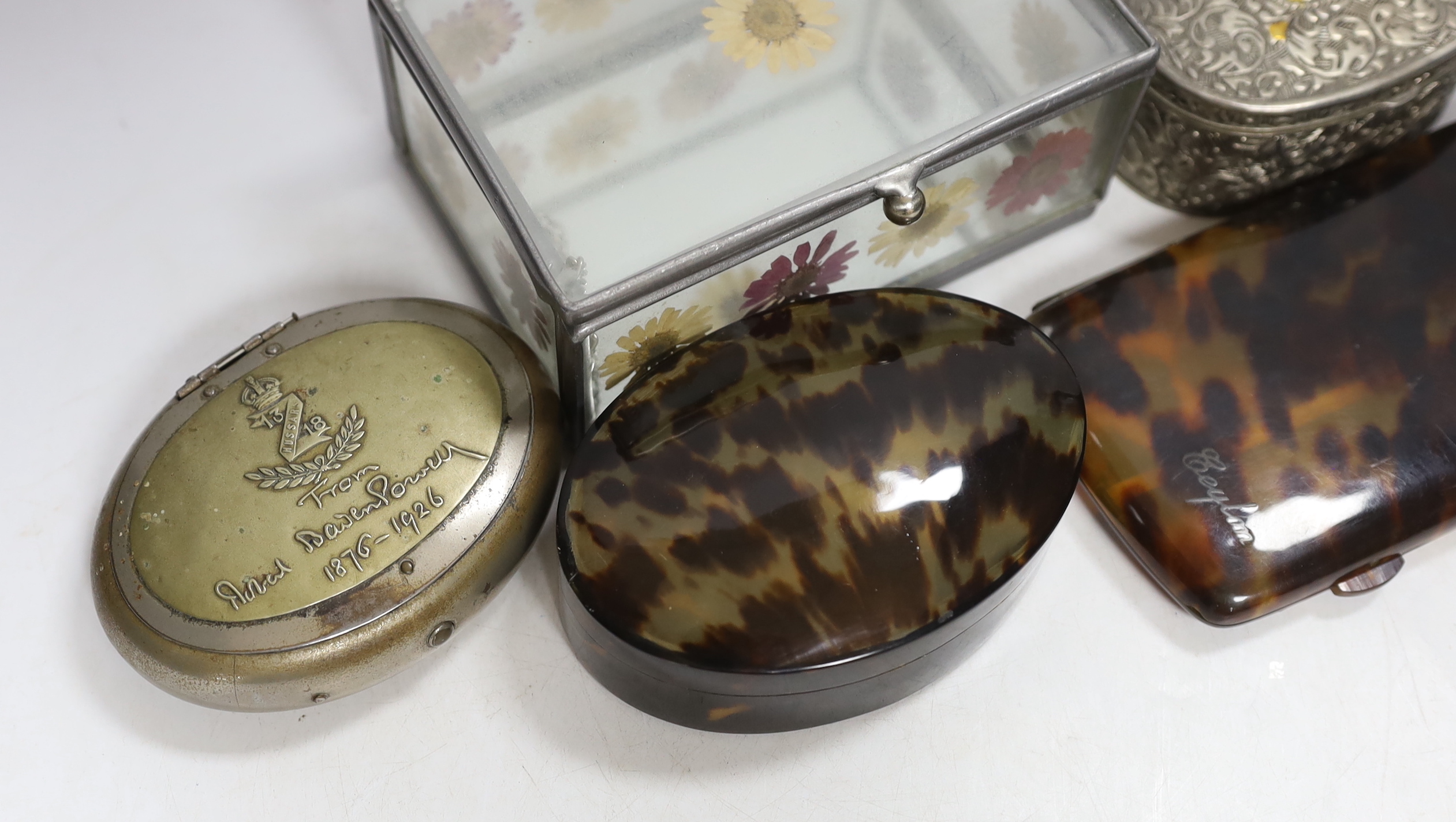 Various boxes including tortoiseshell, plated etc.